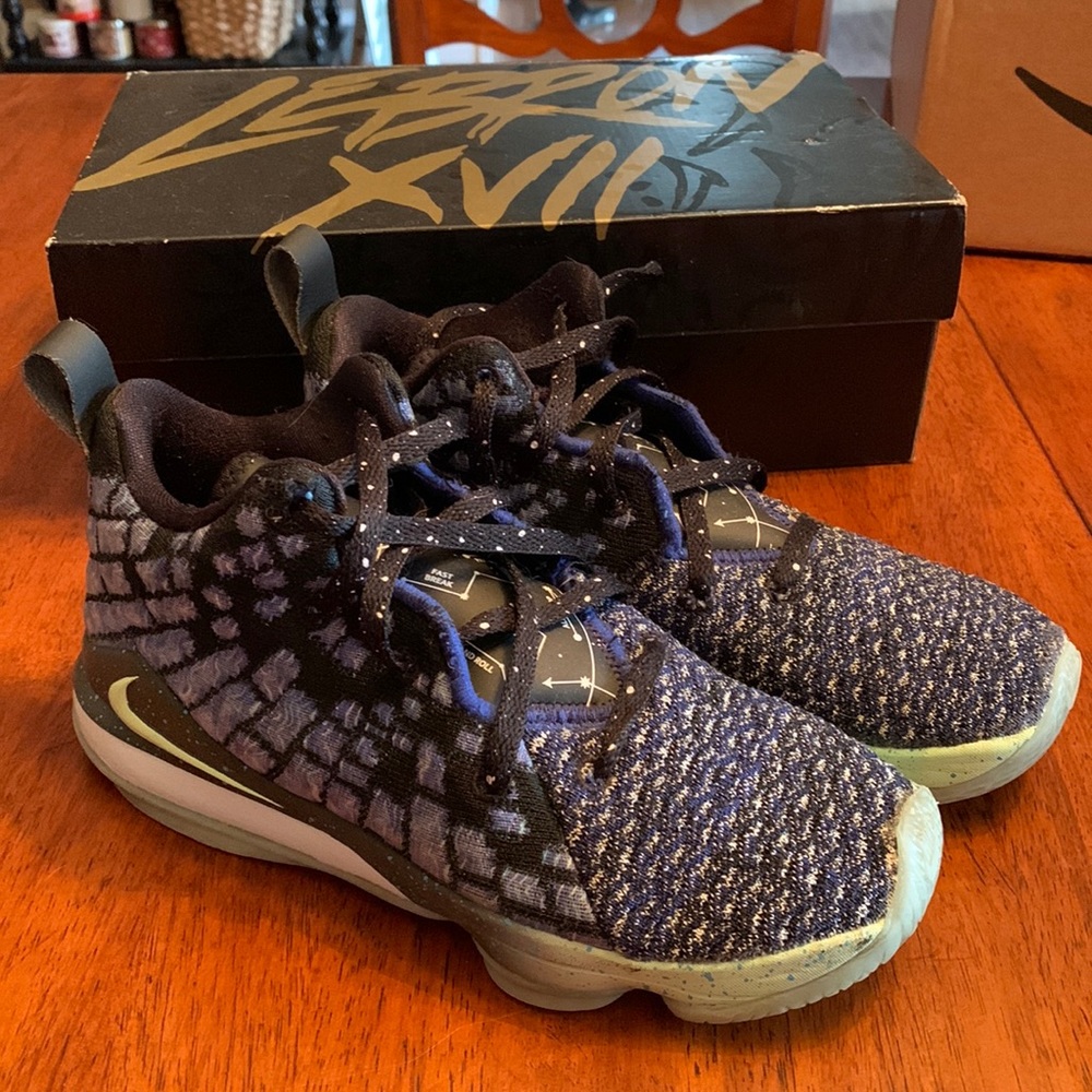 Used youth LEBANON XVII